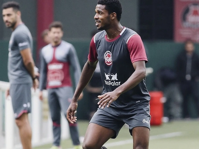 Luiz Gustavo é liberado para treinar no São Paulo após embolia pulmonar