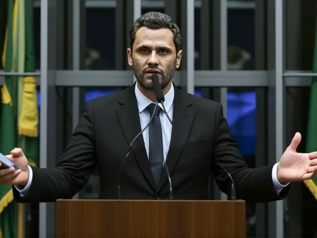 Cleitinho lidera com 35% em pesquisa para governo de MG